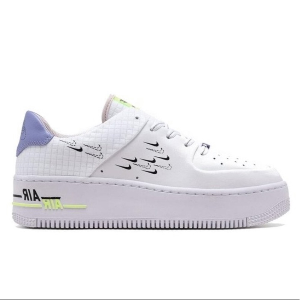 Nike Air Force 1